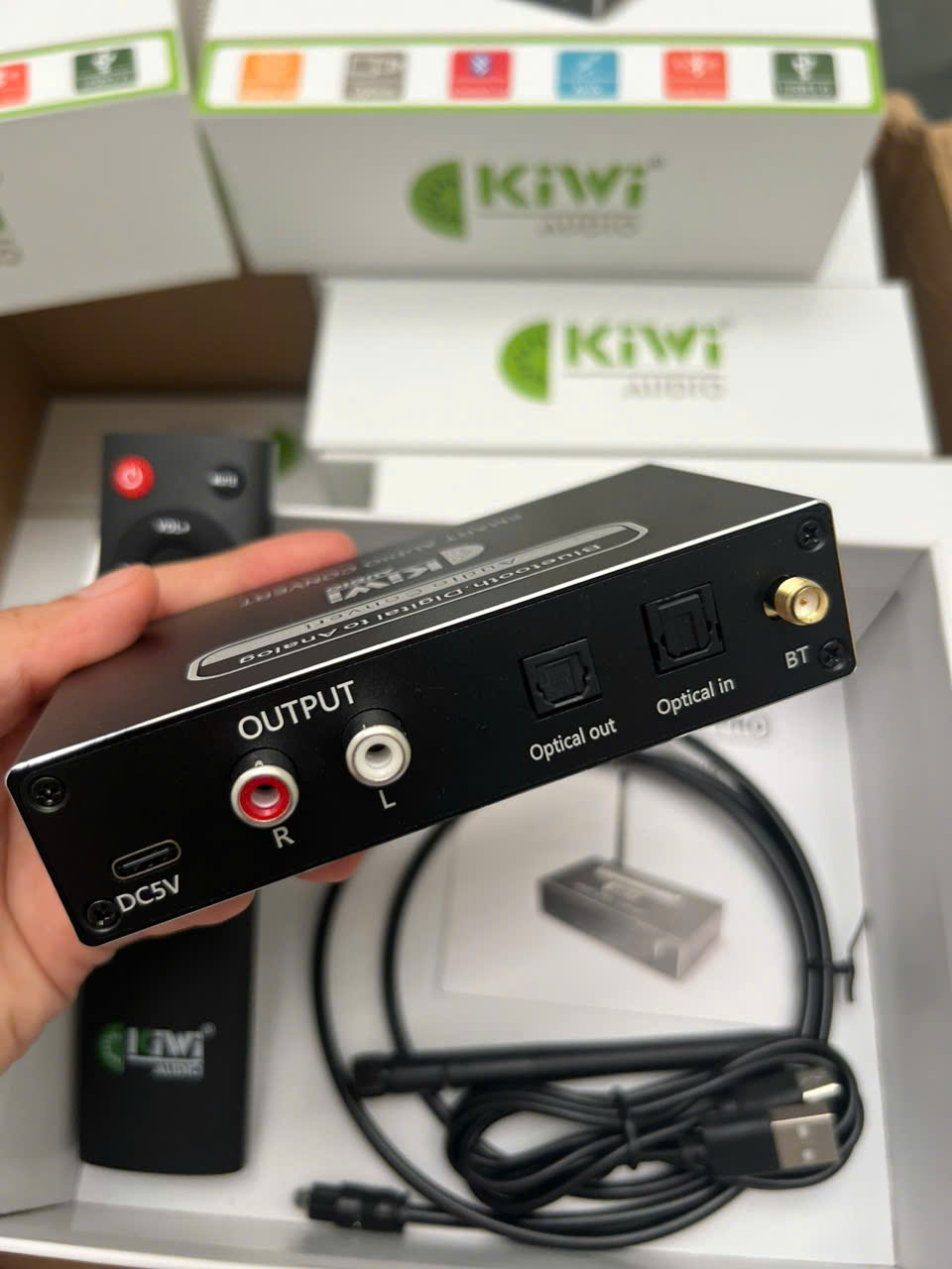 CHUYỂN QUANG KIWI KA08PRO - Trải Nghiệm Âm Thanh Đỉnh Cao với Công Nghệ Tiên Tiến